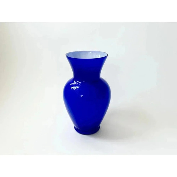 Large Cobalt Blue & White Inner Lined Vintage Midcentury Modern Glass Bud Vase - Picture 2 of 8